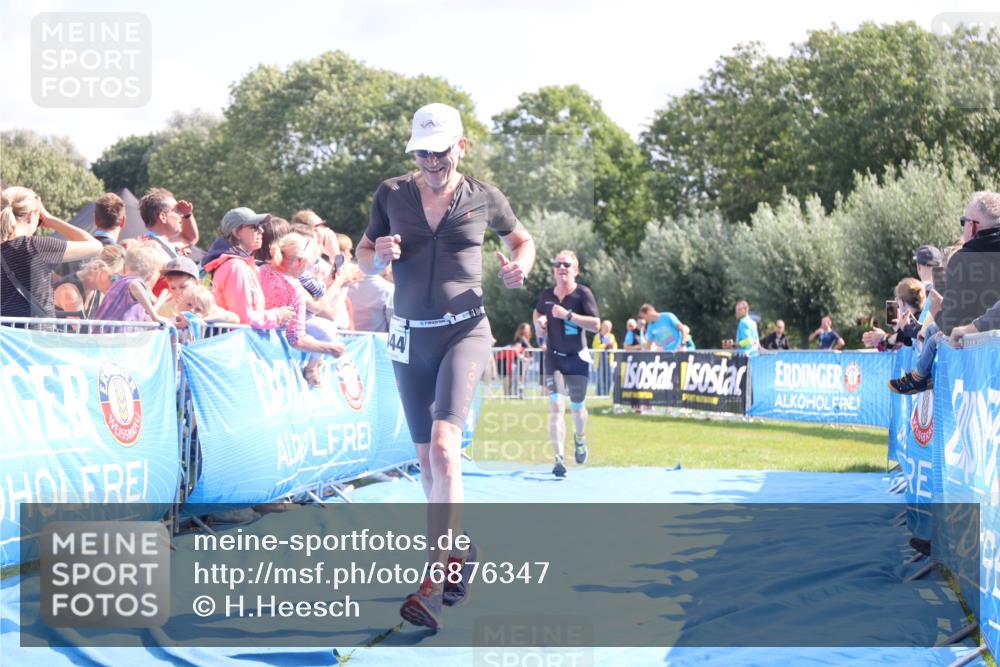 25.08.2024 - Elbe Triathlon Hamburg H.Heesch http://msf.ph/oto/6876347 25.08.2024 11:42:53 Ziel 768, 1403, 1444 meine-sportfotos.de