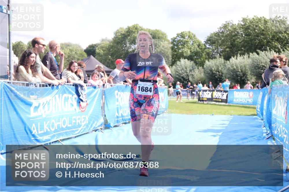 25.08.2024 - Elbe Triathlon Hamburg H.Heesch http://msf.ph/oto/6876368 25.08.2024 12:06:43 Ziel 1431, 1684 meine-sportfotos.de