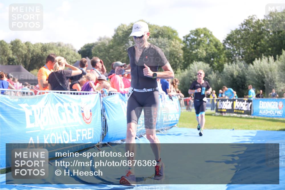 25.08.2024 - Elbe Triathlon Hamburg H.Heesch http://msf.ph/oto/6876369 25.08.2024 11:42:53 Ziel 768, 1403, 1444 meine-sportfotos.de