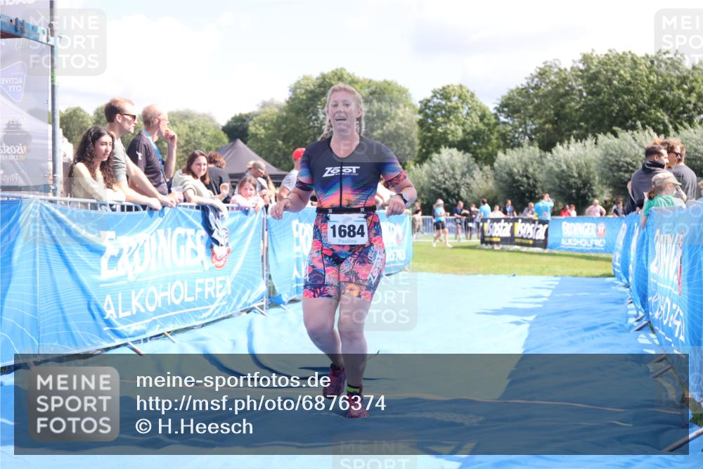 25.08.2024 - Elbe Triathlon Hamburg H.Heesch http://msf.ph/oto/6876374 25.08.2024 12:06:43 Ziel 1431, 1684 meine-sportfotos.de