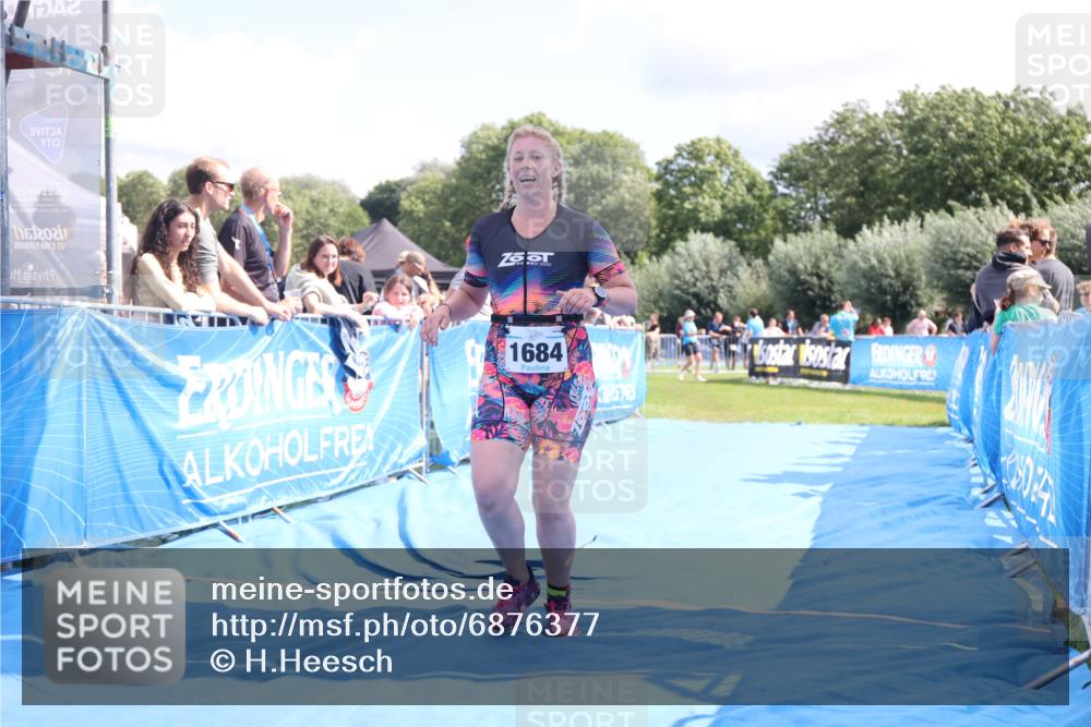 25.08.2024 - Elbe Triathlon Hamburg H.Heesch http://msf.ph/oto/6876377 25.08.2024 12:06:43 Ziel 1431, 1684 meine-sportfotos.de