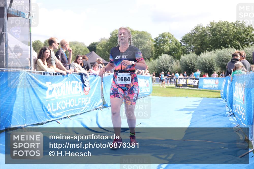 25.08.2024 - Elbe Triathlon Hamburg H.Heesch http://msf.ph/oto/6876381 25.08.2024 12:06:43 Ziel 1431, 1684 meine-sportfotos.de