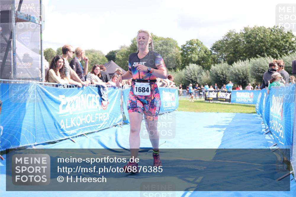 25.08.2024 - Elbe Triathlon Hamburg H.Heesch http://msf.ph/oto/6876385 25.08.2024 12:06:43 Ziel 1431, 1684 meine-sportfotos.de