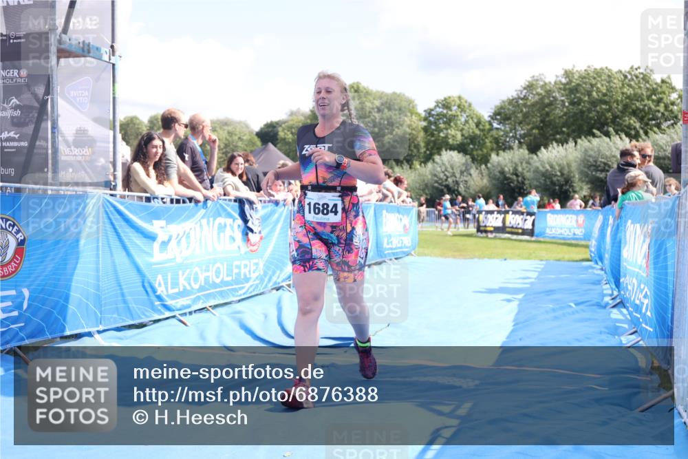 25.08.2024 - Elbe Triathlon Hamburg H.Heesch http://msf.ph/oto/6876388 25.08.2024 12:06:43 Ziel 1431, 1684 meine-sportfotos.de