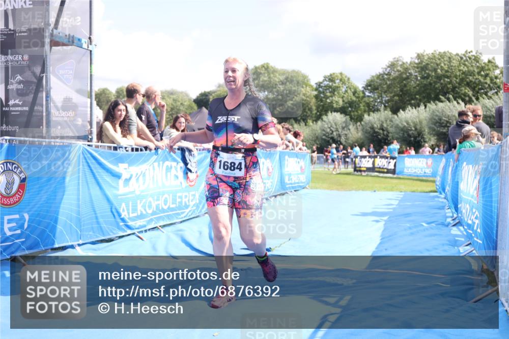 25.08.2024 - Elbe Triathlon Hamburg H.Heesch http://msf.ph/oto/6876392 25.08.2024 12:06:43 Ziel 1431, 1684 meine-sportfotos.de