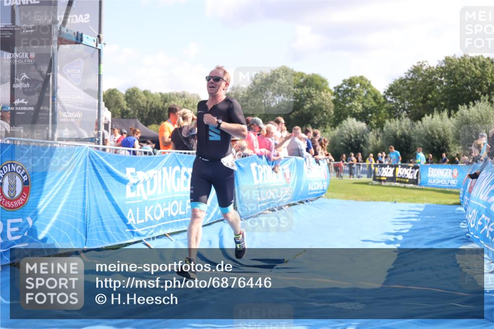 25.08.2024 - Elbe Triathlon Hamburg H.Heesch http://msf.ph/oto/6876446 25.08.2024 11:42:55 Ziel 1403, 1444 meine-sportfotos.de