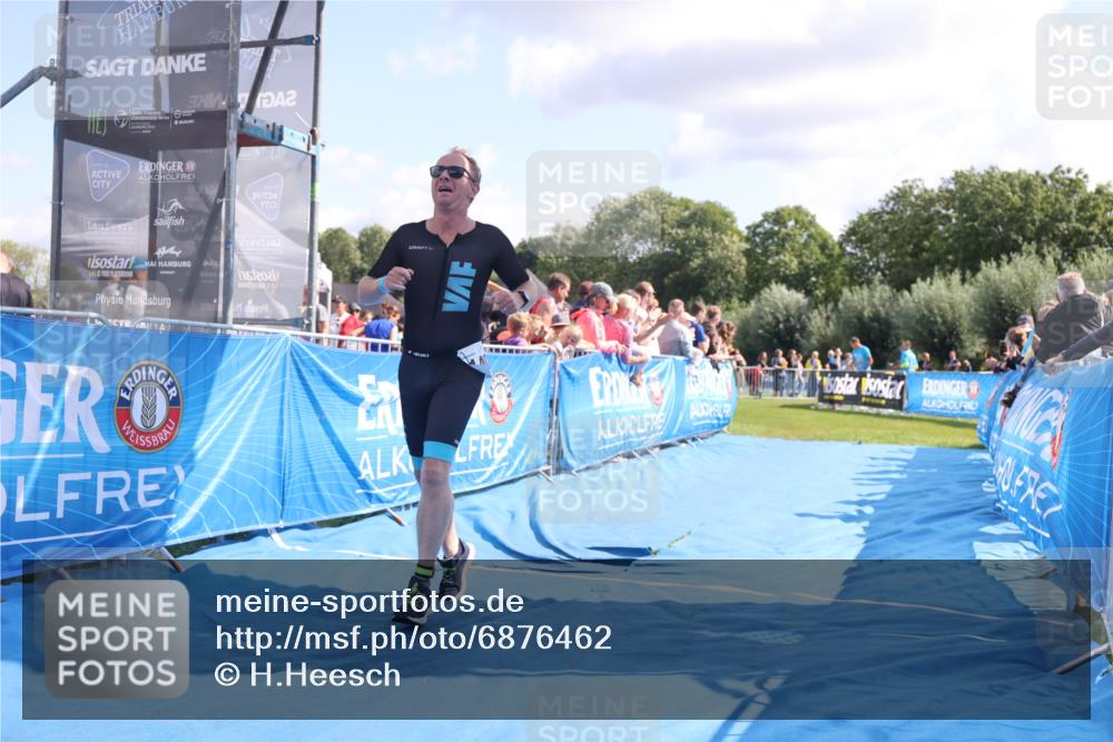 25.08.2024 - Elbe Triathlon Hamburg H.Heesch http://msf.ph/oto/6876462 25.08.2024 11:42:56 Ziel 1403, 1444 meine-sportfotos.de
