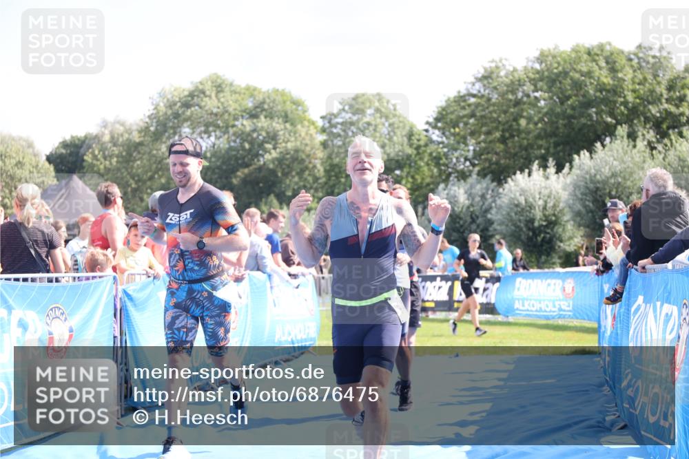25.08.2024 - Elbe Triathlon Hamburg H.Heesch http://msf.ph/oto/6876475 25.08.2024 11:43:15 Ziel 397, 568, 608, 714, 1418 meine-sportfotos.de