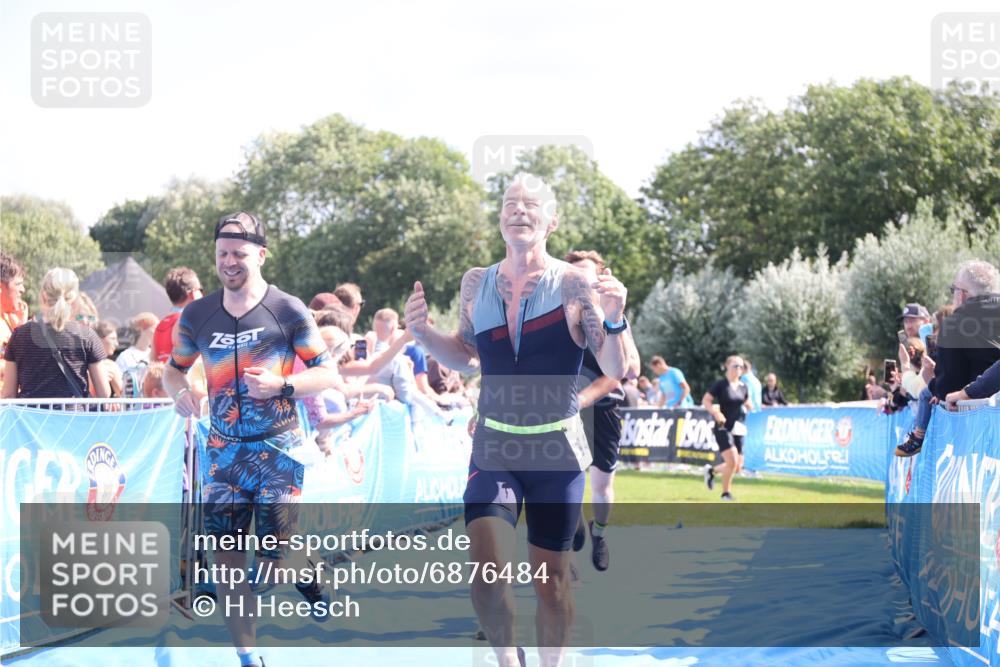 25.08.2024 - Elbe Triathlon Hamburg H.Heesch http://msf.ph/oto/6876484 25.08.2024 11:43:15 Ziel 397, 568, 608, 714, 1418 meine-sportfotos.de