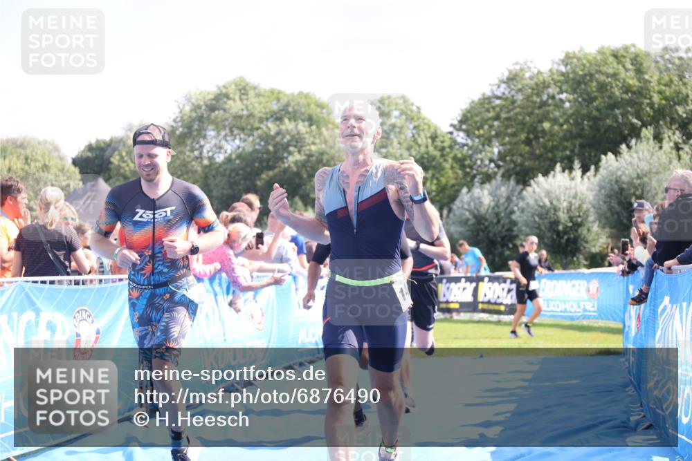 25.08.2024 - Elbe Triathlon Hamburg H.Heesch http://msf.ph/oto/6876490 25.08.2024 11:43:16 Ziel 397, 568, 608, 714, 1418 meine-sportfotos.de