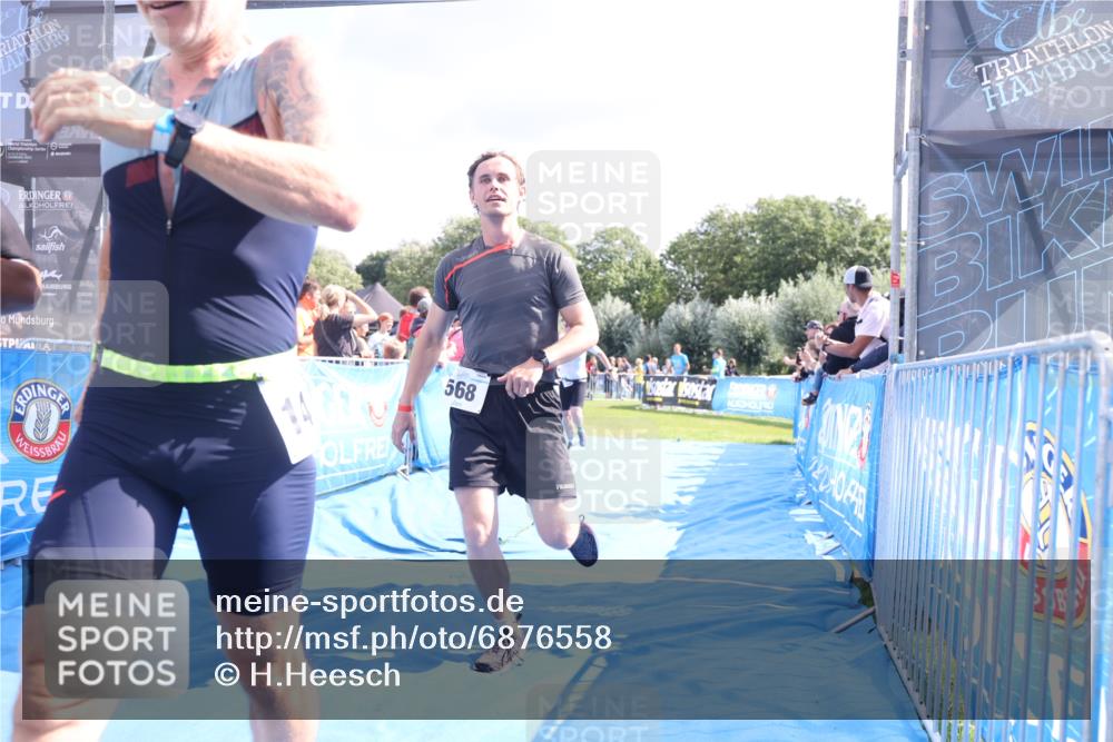 25.08.2024 - Elbe Triathlon Hamburg H.Heesch http://msf.ph/oto/6876558 25.08.2024 11:43:17 Ziel 397, 568, 608, 714, 1418 meine-sportfotos.de