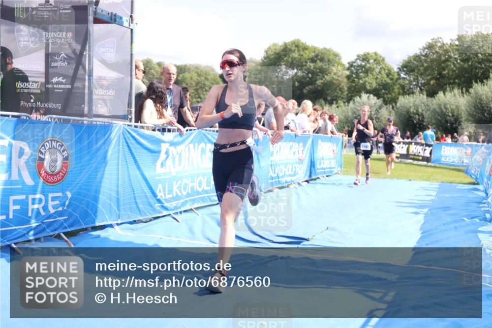25.08.2024 - Elbe Triathlon Hamburg H.Heesch http://msf.ph/oto/6876560 25.08.2024 12:07:22 Ziel 1567, 1601, 1640, 1677 meine-sportfotos.de