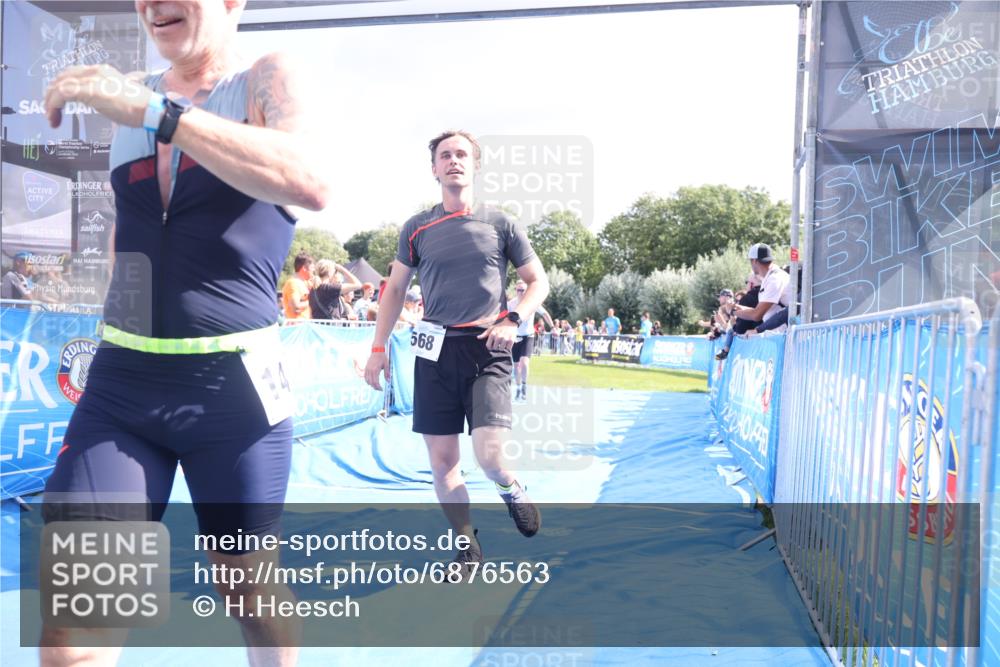 25.08.2024 - Elbe Triathlon Hamburg H.Heesch http://msf.ph/oto/6876563 25.08.2024 11:43:17 Ziel 397, 568, 608, 714, 1418 meine-sportfotos.de