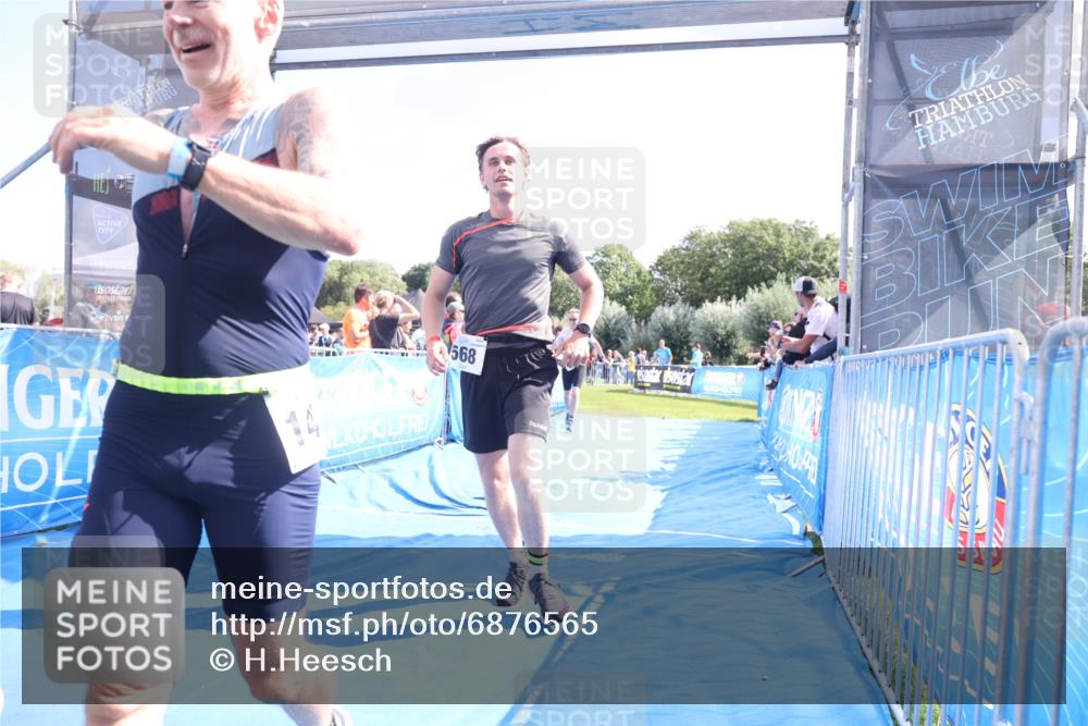 25.08.2024 - Elbe Triathlon Hamburg H.Heesch http://msf.ph/oto/6876565 25.08.2024 11:43:17 Ziel 397, 568, 608, 714, 1418 meine-sportfotos.de