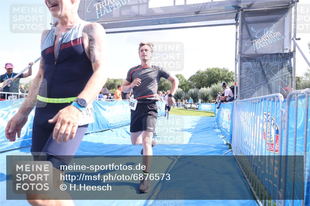25.08.2024 - Elbe Triathlon Hamburg H.Heesch http://msf.ph/oto/6876573 25.08.2024 11:43:18 Ziel 397, 568, 608, 714, 1418 meine-sportfotos.de