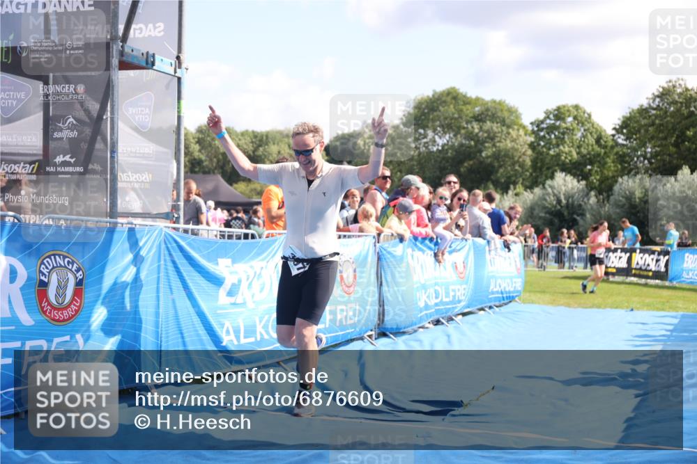 25.08.2024 - Elbe Triathlon Hamburg H.Heesch http://msf.ph/oto/6876609 25.08.2024 11:43:20 Ziel 397, 568, 608, 714, 1418, 1617 meine-sportfotos.de