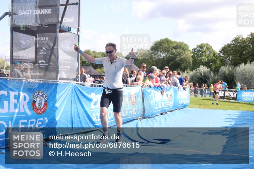 25.08.2024 - Elbe Triathlon Hamburg H.Heesch http://msf.ph/oto/6876615 25.08.2024 11:43:20 Ziel 397, 568, 608, 714, 1418, 1617 meine-sportfotos.de