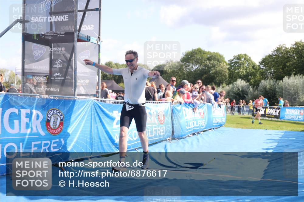 25.08.2024 - Elbe Triathlon Hamburg H.Heesch http://msf.ph/oto/6876617 25.08.2024 11:43:20 Ziel 397, 568, 608, 714, 1418, 1617 meine-sportfotos.de