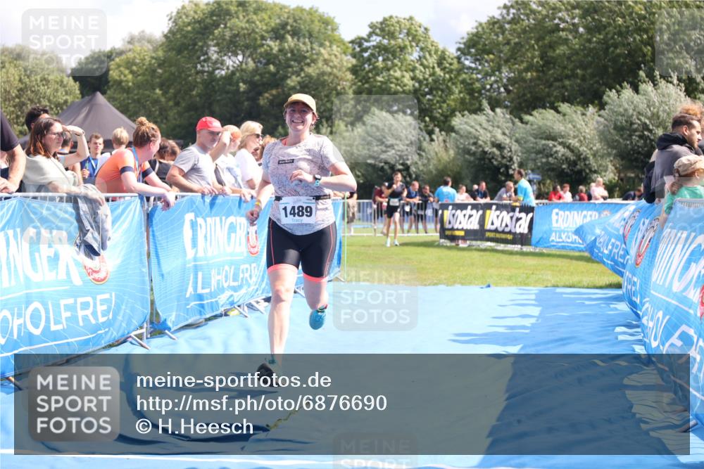 25.08.2024 - Elbe Triathlon Hamburg H.Heesch http://msf.ph/oto/6876690 25.08.2024 12:07:43 Ziel 1489, 1513 meine-sportfotos.de