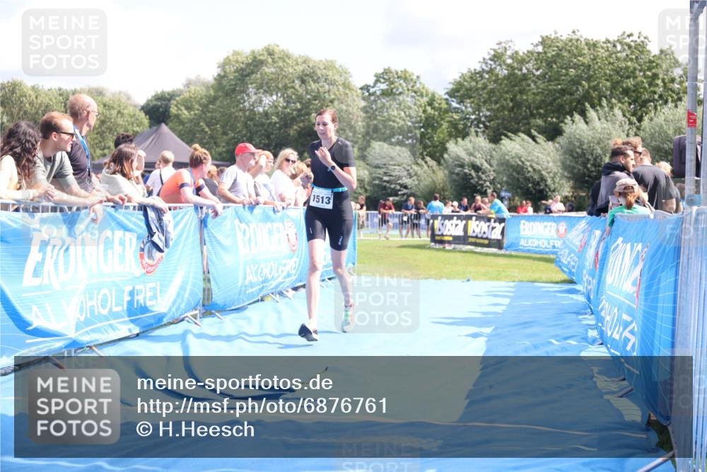 25.08.2024 - Elbe Triathlon Hamburg H.Heesch http://msf.ph/oto/6876761 25.08.2024 12:07:50 Ziel 1489, 1513 meine-sportfotos.de