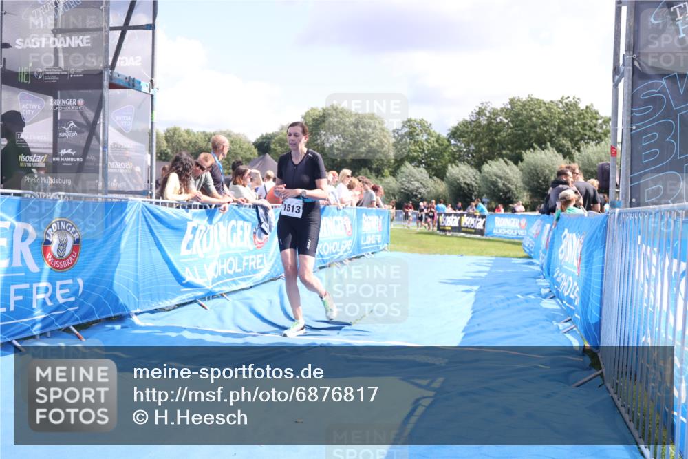 25.08.2024 - Elbe Triathlon Hamburg H.Heesch http://msf.ph/oto/6876817 25.08.2024 12:07:51 Ziel 1513, 1696 meine-sportfotos.de