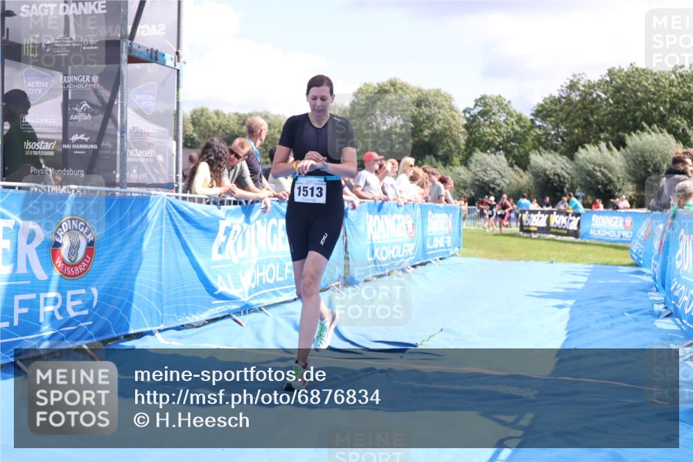 25.08.2024 - Elbe Triathlon Hamburg H.Heesch http://msf.ph/oto/6876834 25.08.2024 12:07:51 Ziel 1513, 1696 meine-sportfotos.de