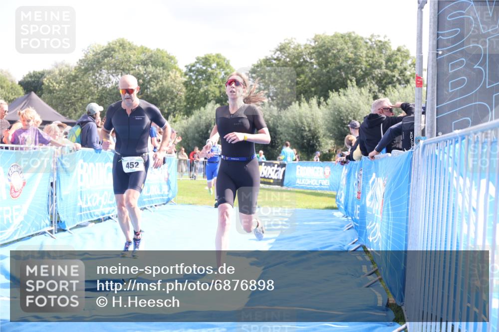25.08.2024 - Elbe Triathlon Hamburg H.Heesch http://msf.ph/oto/6876898 25.08.2024 11:45:00 Ziel 452, 461, 532, 1626 meine-sportfotos.de