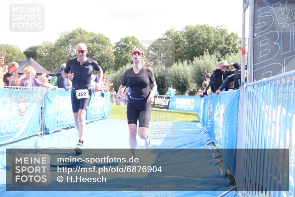 25.08.2024 - Elbe Triathlon Hamburg H.Heesch http://msf.ph/oto/6876904 25.08.2024 11:45:00 Ziel 452, 461, 532, 1626 meine-sportfotos.de