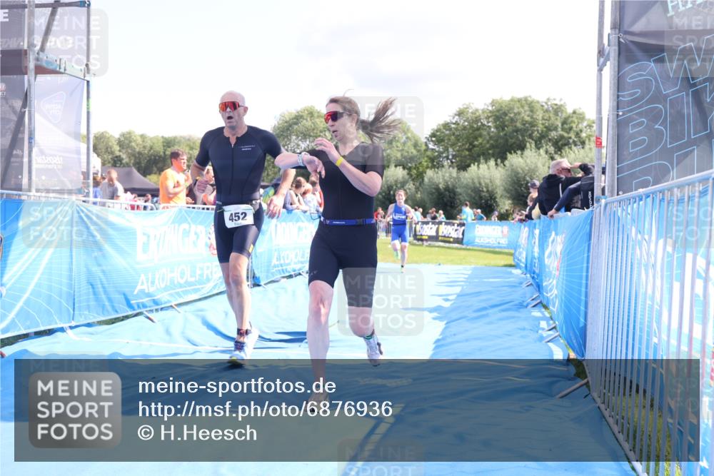 25.08.2024 - Elbe Triathlon Hamburg H.Heesch http://msf.ph/oto/6876936 25.08.2024 11:45:01 Ziel 452, 461, 532, 1438, 1626 meine-sportfotos.de