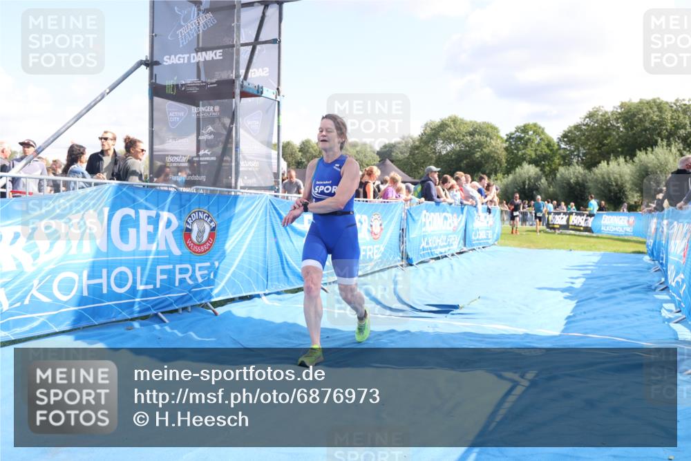 25.08.2024 - Elbe Triathlon Hamburg H.Heesch http://msf.ph/oto/6876973 25.08.2024 11:45:04 Ziel 452, 461, 532, 760, 1438, 1626 meine-sportfotos.de