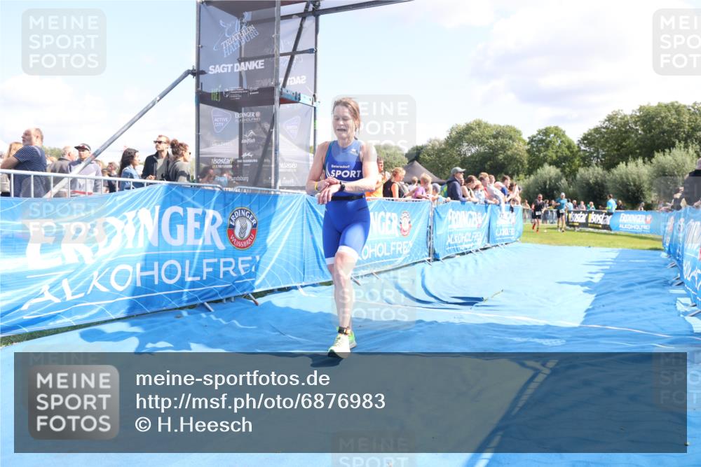 25.08.2024 - Elbe Triathlon Hamburg H.Heesch http://msf.ph/oto/6876983 25.08.2024 11:45:04 Ziel 452, 461, 532, 760, 1438, 1626 meine-sportfotos.de