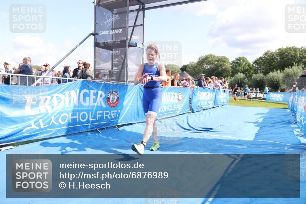 25.08.2024 - Elbe Triathlon Hamburg H.Heesch http://msf.ph/oto/6876989 25.08.2024 11:45:04 Ziel 452, 461, 532, 760, 1438, 1626 meine-sportfotos.de