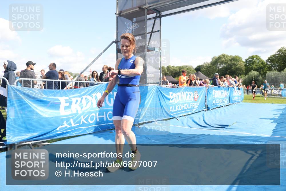 25.08.2024 - Elbe Triathlon Hamburg H.Heesch http://msf.ph/oto/6877007 25.08.2024 11:45:05 Ziel 452, 461, 532, 760, 1438, 1626 meine-sportfotos.de