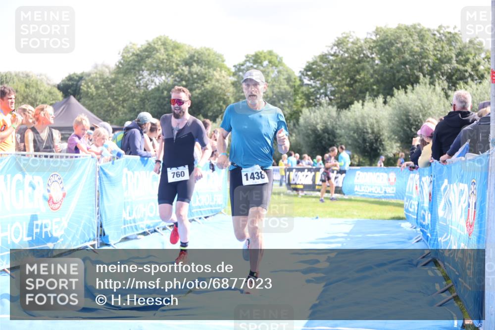25.08.2024 - Elbe Triathlon Hamburg H.Heesch http://msf.ph/oto/6877023 25.08.2024 11:45:09 Ziel 760, 782, 1438, 1626 meine-sportfotos.de