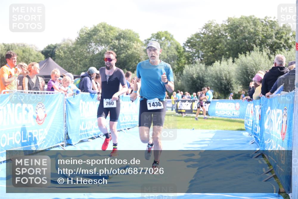 25.08.2024 - Elbe Triathlon Hamburg H.Heesch http://msf.ph/oto/6877026 25.08.2024 11:45:09 Ziel 760, 782, 1438, 1626 meine-sportfotos.de