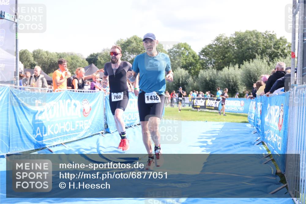 25.08.2024 - Elbe Triathlon Hamburg H.Heesch http://msf.ph/oto/6877051 25.08.2024 11:45:10 Ziel 760, 782, 1438 meine-sportfotos.de