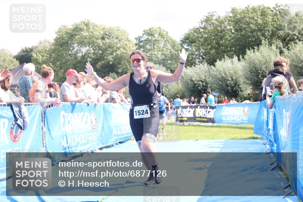 25.08.2024 - Elbe Triathlon Hamburg H.Heesch http://msf.ph/oto/6877126 25.08.2024 12:08:18 Ziel 542, 552, 1524, 1652, 1678 meine-sportfotos.de