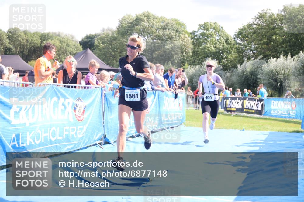 25.08.2024 - Elbe Triathlon Hamburg H.Heesch http://msf.ph/oto/6877148 25.08.2024 11:45:28 Ziel 499, 1561 meine-sportfotos.de