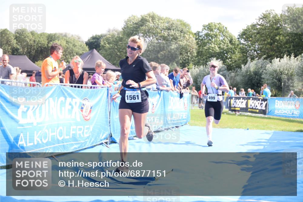 25.08.2024 - Elbe Triathlon Hamburg H.Heesch http://msf.ph/oto/6877151 25.08.2024 11:45:28 Ziel 499, 1561 meine-sportfotos.de