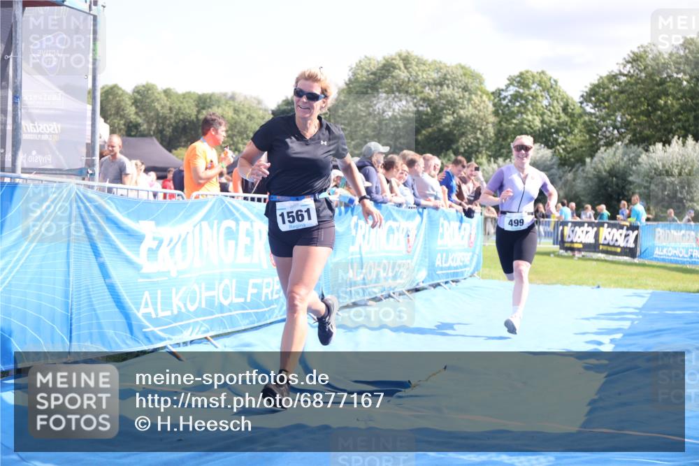 25.08.2024 - Elbe Triathlon Hamburg H.Heesch http://msf.ph/oto/6877167 25.08.2024 11:45:28 Ziel 499, 1561 meine-sportfotos.de