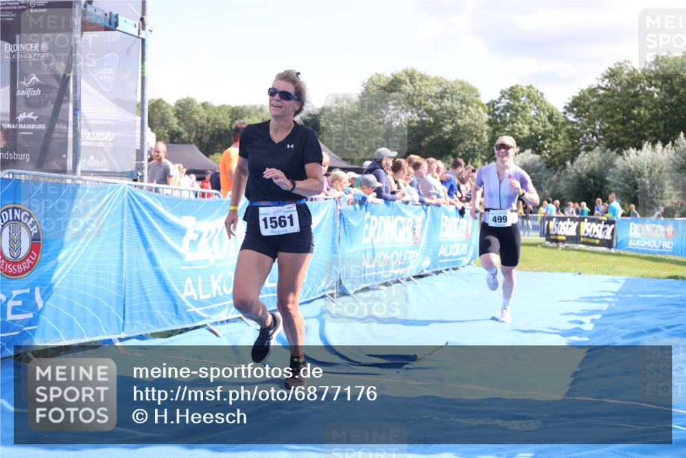 25.08.2024 - Elbe Triathlon Hamburg H.Heesch http://msf.ph/oto/6877176 25.08.2024 11:45:28 Ziel 499, 1561 meine-sportfotos.de