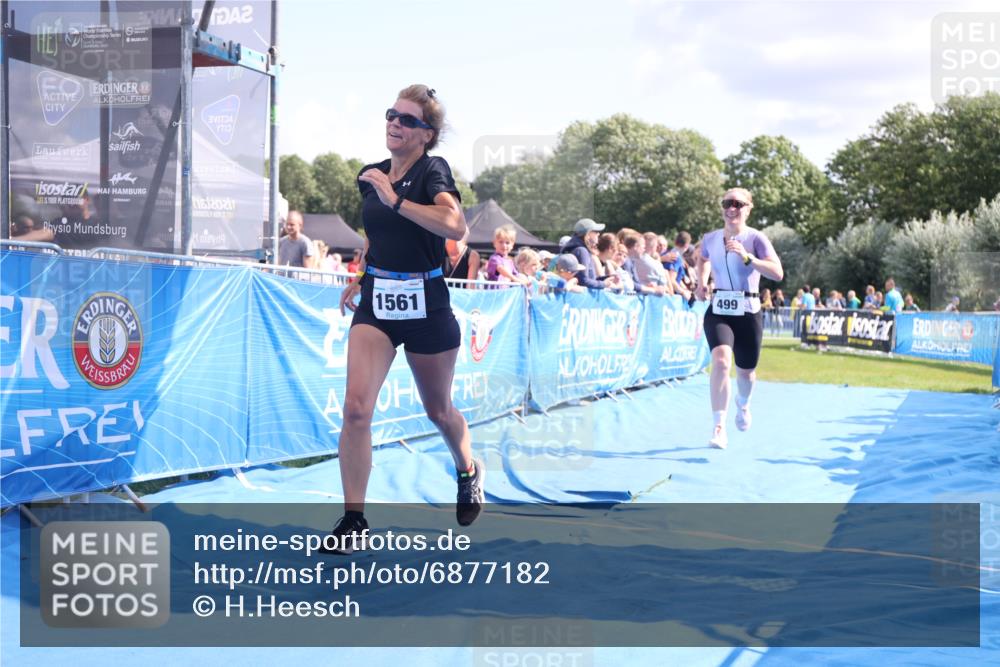 25.08.2024 - Elbe Triathlon Hamburg H.Heesch http://msf.ph/oto/6877182 25.08.2024 11:45:29 Ziel 499, 1561 meine-sportfotos.de