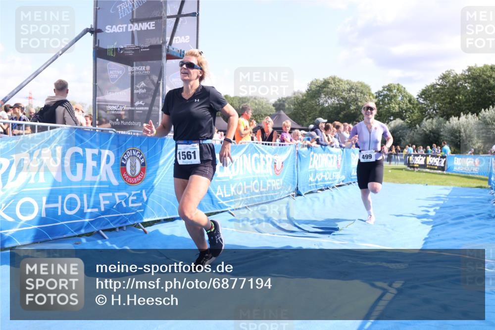 25.08.2024 - Elbe Triathlon Hamburg H.Heesch http://msf.ph/oto/6877194 25.08.2024 11:45:29 Ziel 499, 1561 meine-sportfotos.de