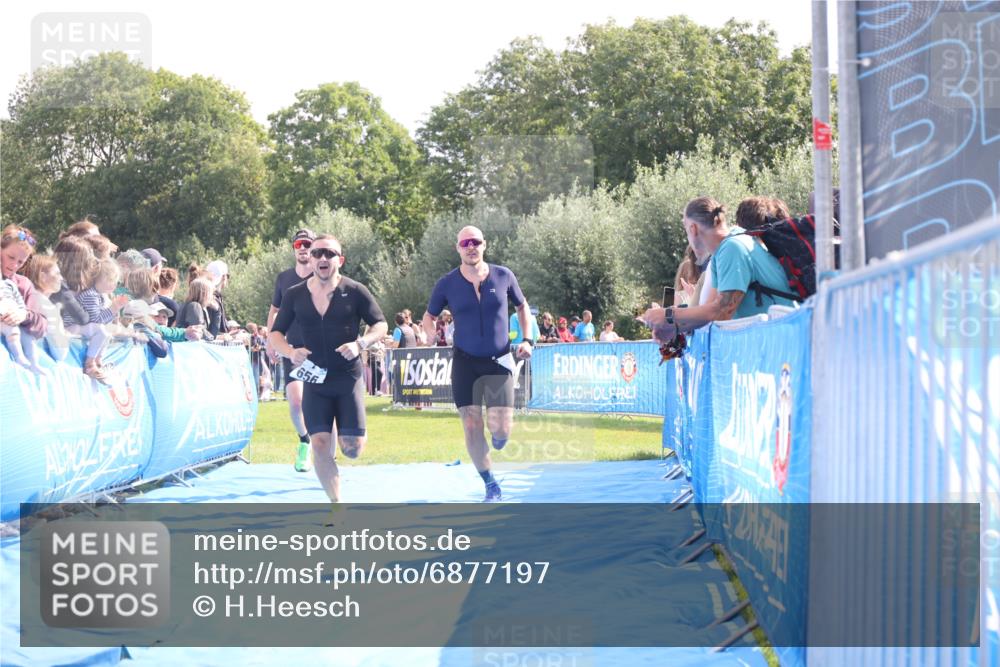 25.08.2024 - Elbe Triathlon Hamburg H.Heesch http://msf.ph/oto/6877197 25.08.2024 11:19:28 Ziel 569, 593, 639, 656 meine-sportfotos.de