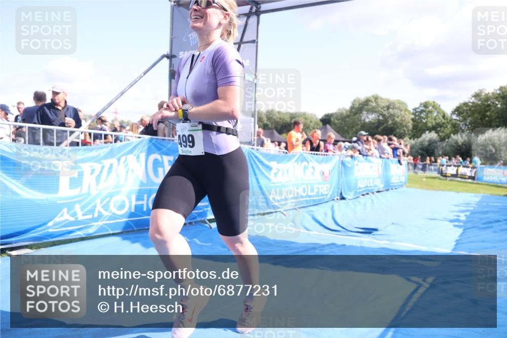 25.08.2024 - Elbe Triathlon Hamburg H.Heesch http://msf.ph/oto/6877231 25.08.2024 11:45:30 Ziel 499, 1561 meine-sportfotos.de