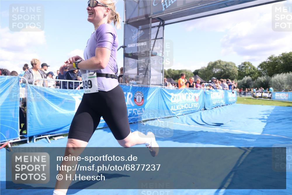 25.08.2024 - Elbe Triathlon Hamburg H.Heesch http://msf.ph/oto/6877237 25.08.2024 11:45:30 Ziel 499, 1561 meine-sportfotos.de