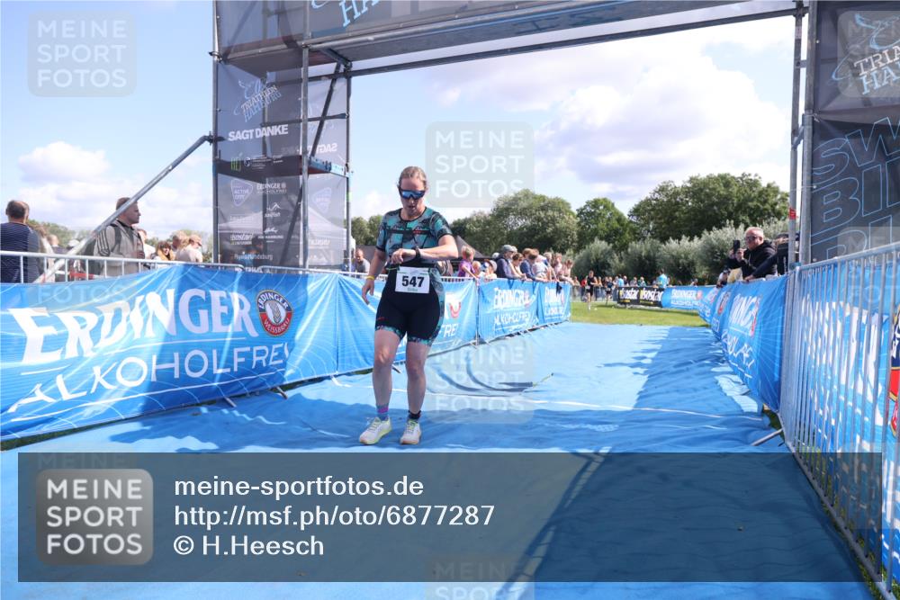 25.08.2024 - Elbe Triathlon Hamburg H.Heesch http://msf.ph/oto/6877287 25.08.2024 11:45:41 Ziel 547, 1715 meine-sportfotos.de