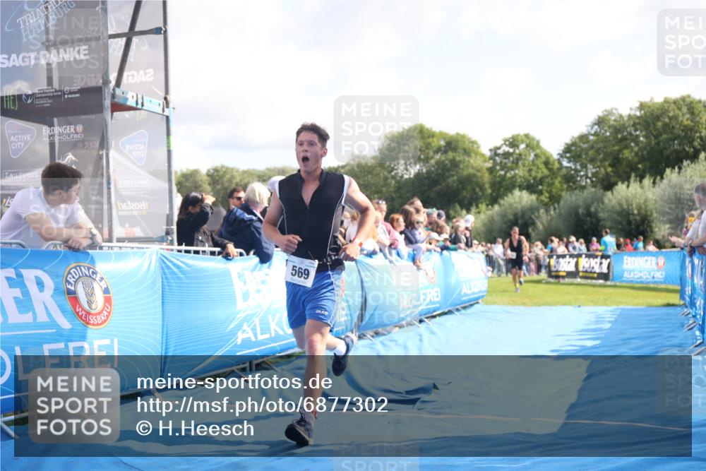 25.08.2024 - Elbe Triathlon Hamburg H.Heesch http://msf.ph/oto/6877302 25.08.2024 11:19:32 Ziel 435, 569, 593, 639, 656 meine-sportfotos.de