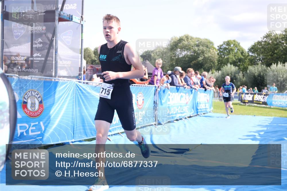 25.08.2024 - Elbe Triathlon Hamburg H.Heesch http://msf.ph/oto/6877337 25.08.2024 11:45:47 Ziel 544, 547, 1715 meine-sportfotos.de