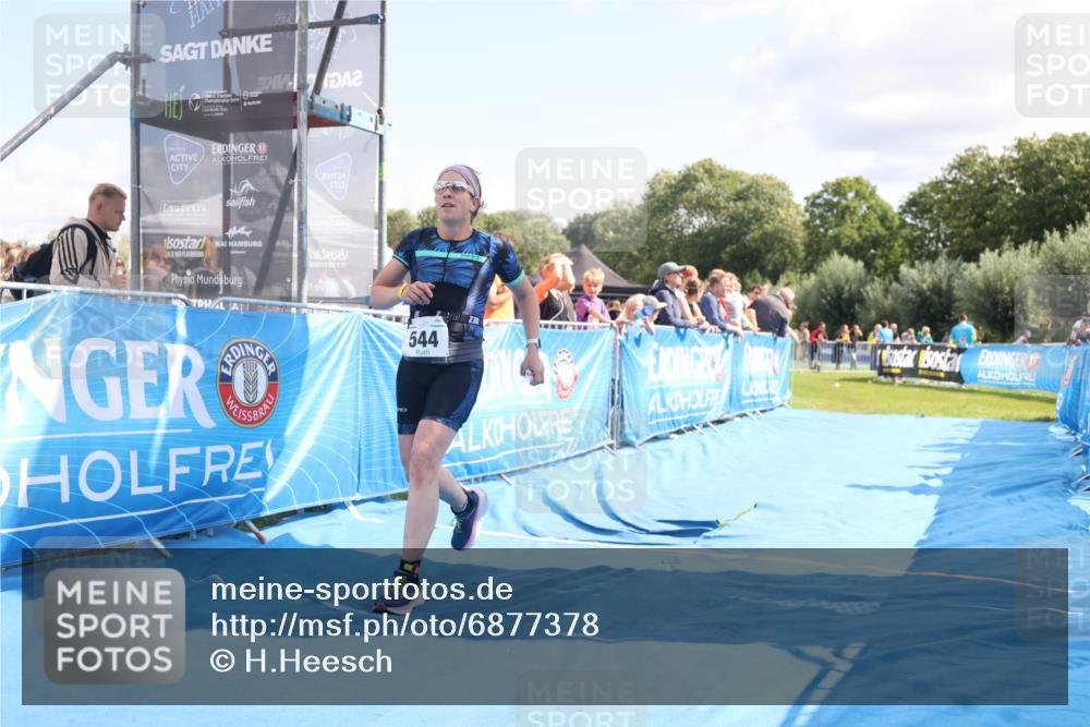 25.08.2024 - Elbe Triathlon Hamburg H.Heesch http://msf.ph/oto/6877378 25.08.2024 11:45:50 Ziel 544, 1715 meine-sportfotos.de